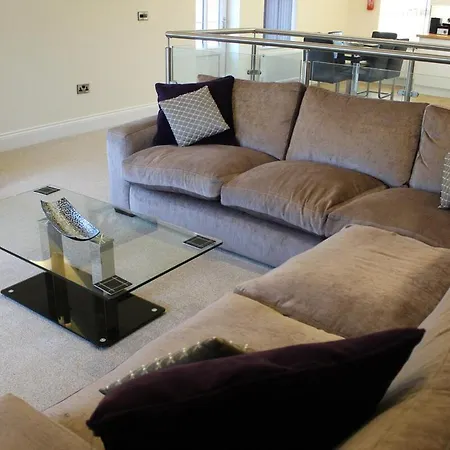 A Family In - 2d Lowdale Lane * Sleights