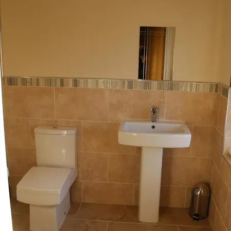 A Family In - 2d Lowdale Lane * Sleights